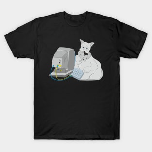 Big cat at the computer T-Shirt